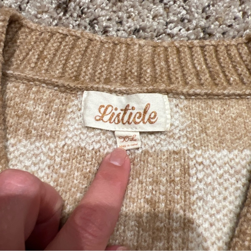 Listicle Tan and Cream Checkered Cardigan - Picture 3 of 8